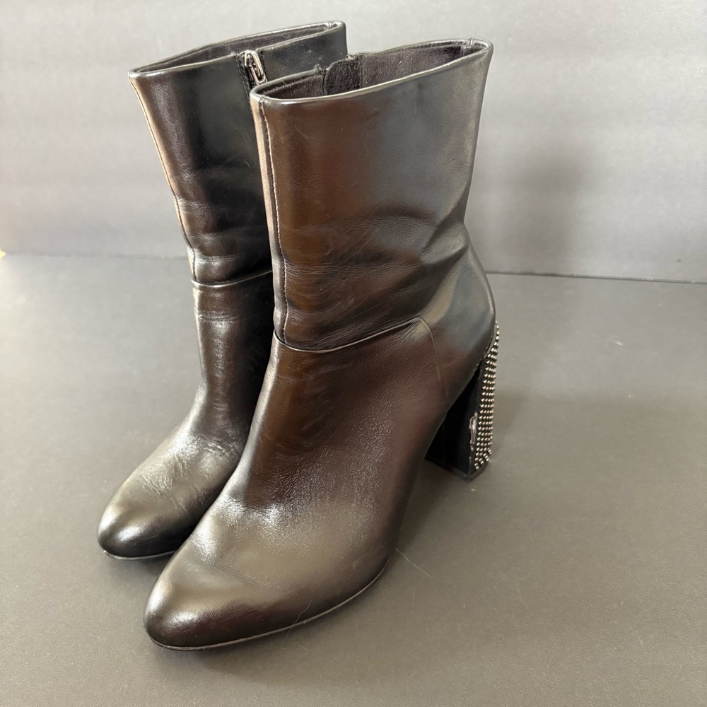 Halston‎ Moyen Elegant Black Leather Ankle Boots Studded Heel Formal Career 6